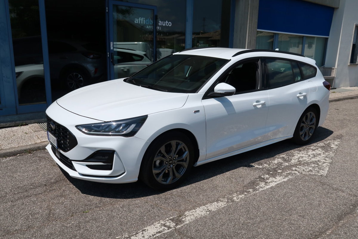 Ford Focus Station Wagon 1.0 EcoBoost Hybrid 125 CV SW ST-Line