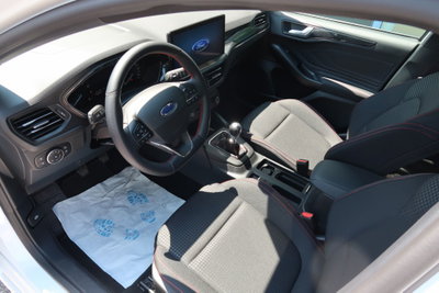 Ford Focus Station Wagon 1.0 EcoBoost Hybrid 125 CV SW ST-Line (8)
