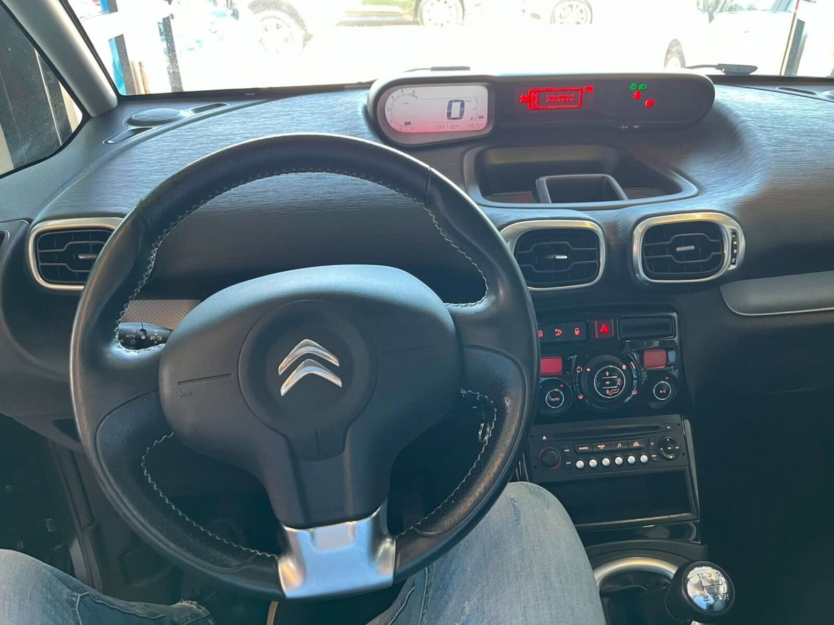 Citroen C3 Picasso PureTech 110 Exclusive (6)