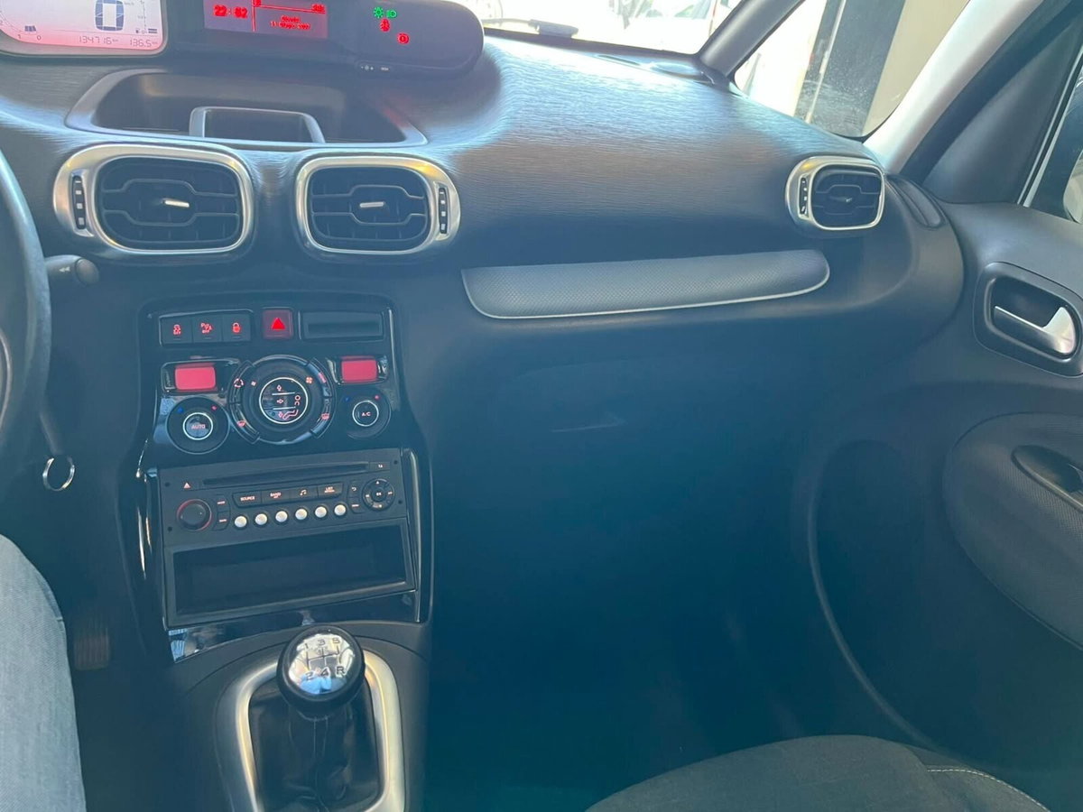 Citroen C3 Picasso PureTech 110 Exclusive (8)