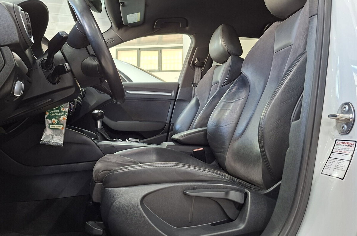 Audi A3 Sportback 2.0 TDI Attraction (13)