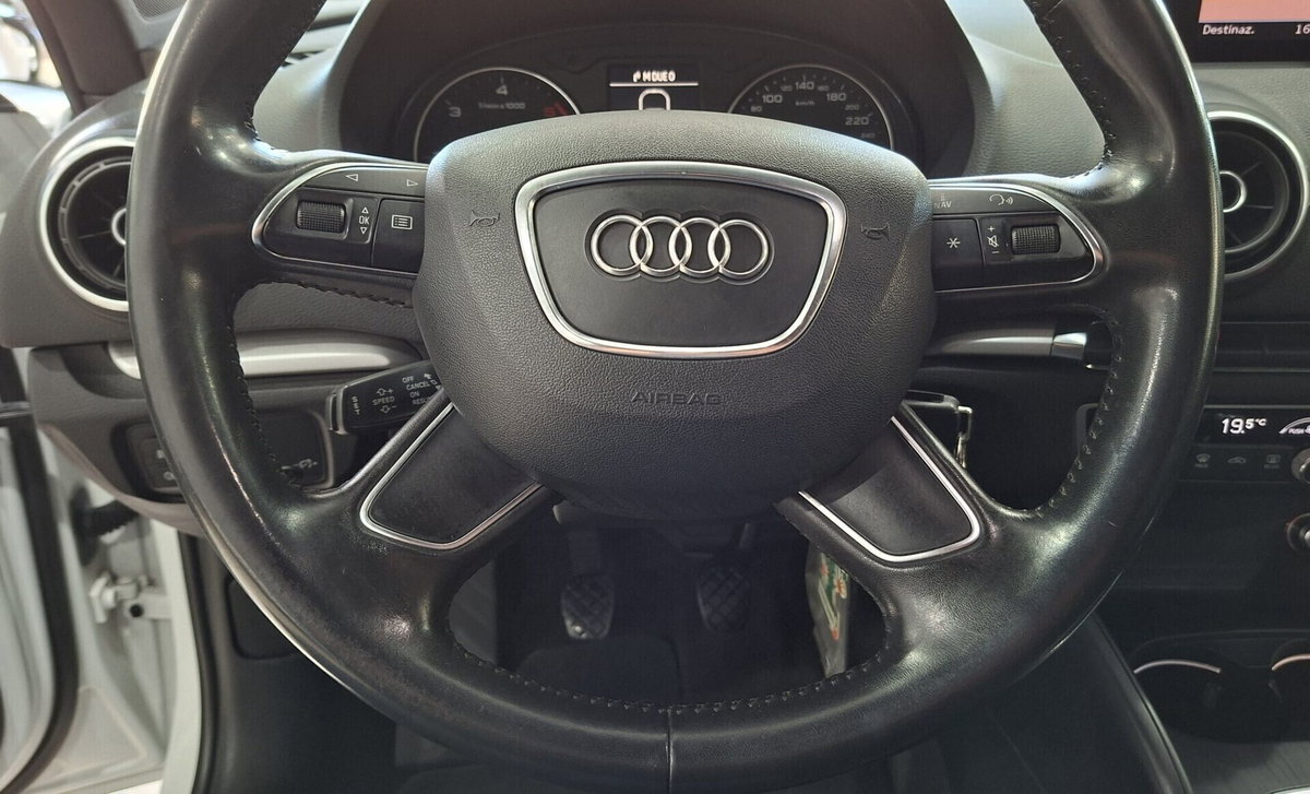 Audi A3 Sportback 2.0 TDI Attraction (18)