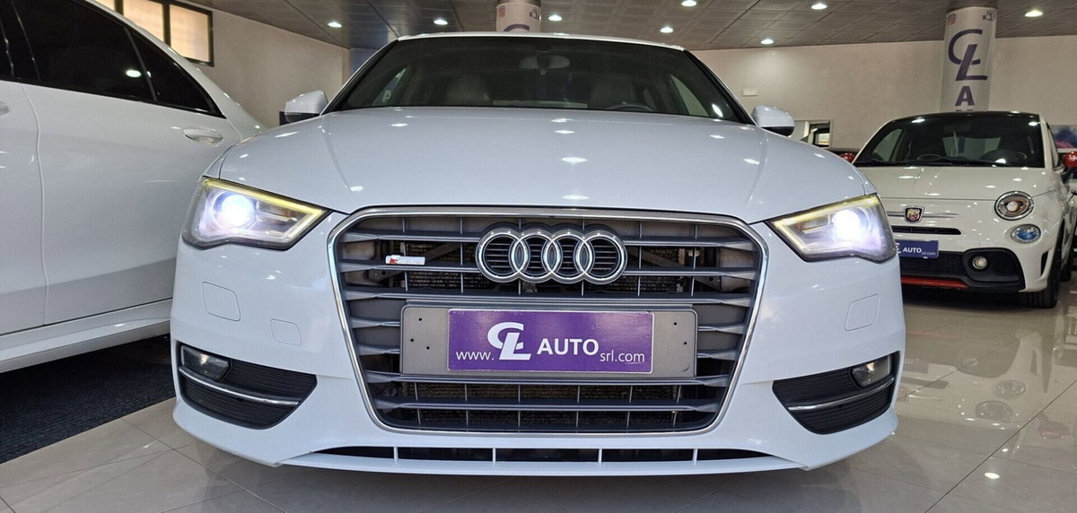 Audi A3 Sportback 2.0 TDI Attraction (2)