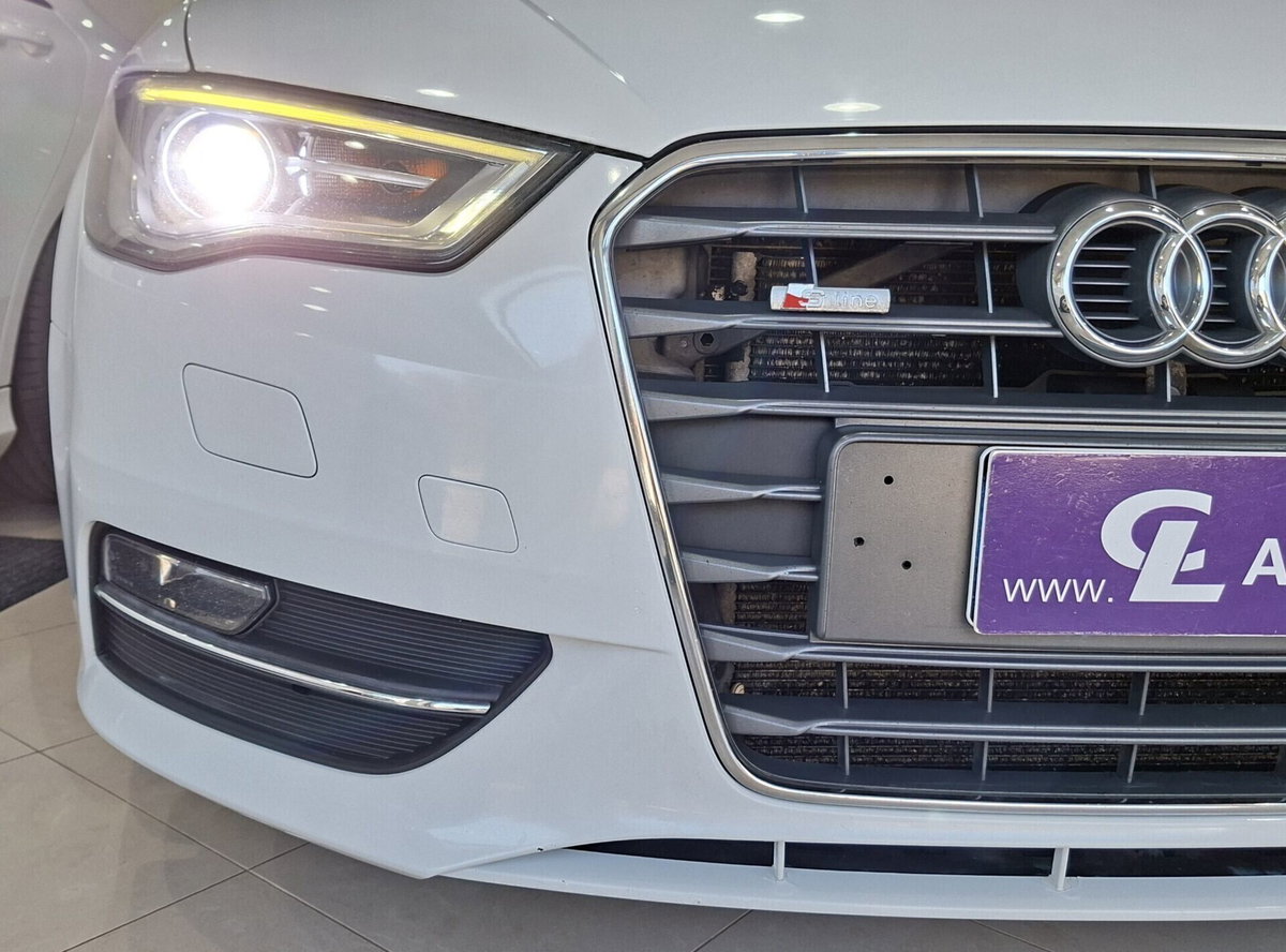Audi A3 Sportback 2.0 TDI Attraction (8)