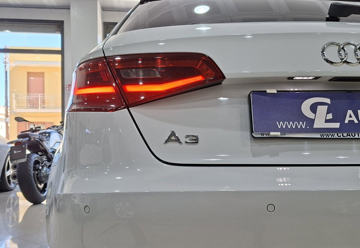 Audi A3 Sportback 2.0 TDI Attraction (9)