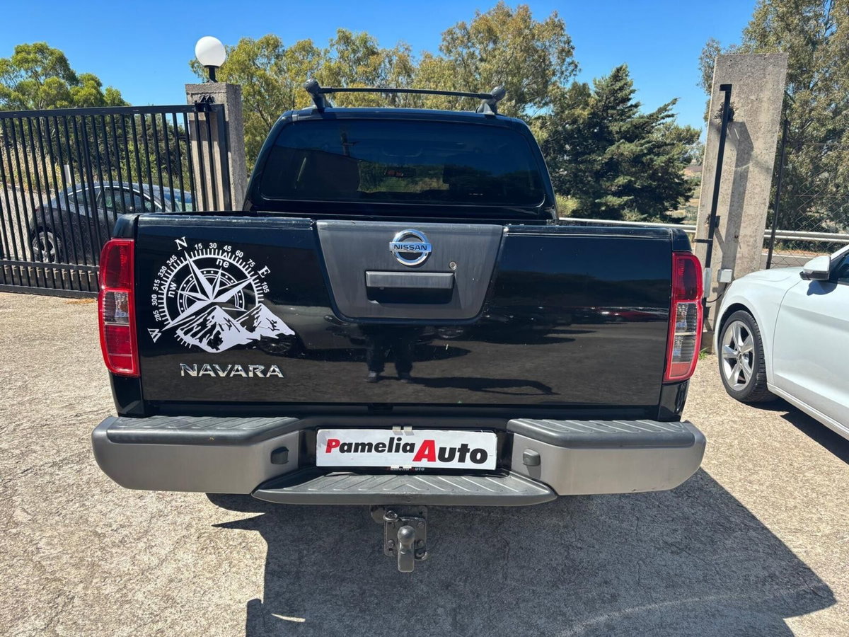 Nissan Navara 2.5 dCi 190CV 4 porte Double Cab LE (3)