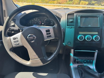 Nissan Navara 2.5 dCi 190CV 4 porte Double Cab LE Plus (9)