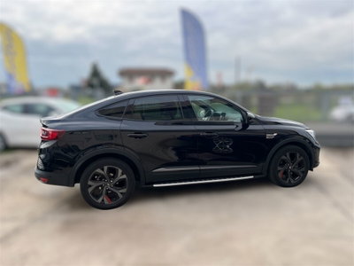 Renault Arkana E-Tech 145 CV R.S.Line Fast Track (8)