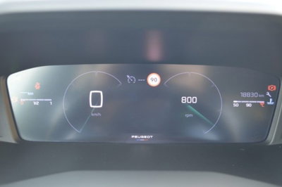 Peugeot 208 1.2 puretech Active s&s 100cv (11)