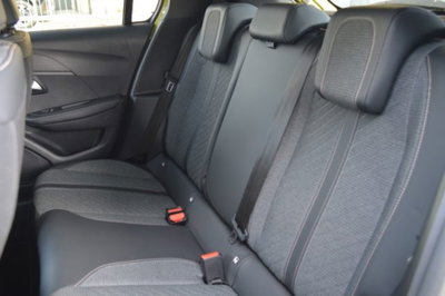 Peugeot 208 1.2 puretech Active s&s 100cv (9)