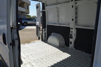 Peugeot Boxer Furgone 335 2.2 BlueHDi 140 S&S PM-TM Furgone Premium (17)
