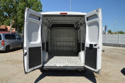 Peugeot Boxer Furgone 335 2.2 BlueHDi 140 S&S PM-TM Furgone Premium (18)