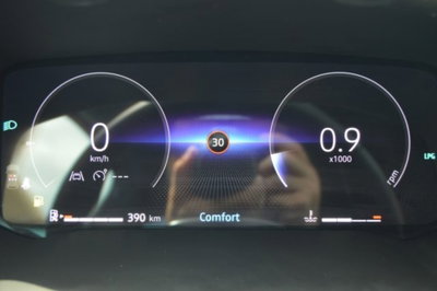 Renault Captur 1.0 eco-g Techno 100cv (11)