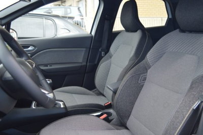 Renault Captur 1.0 eco-g Techno 100cv (8)