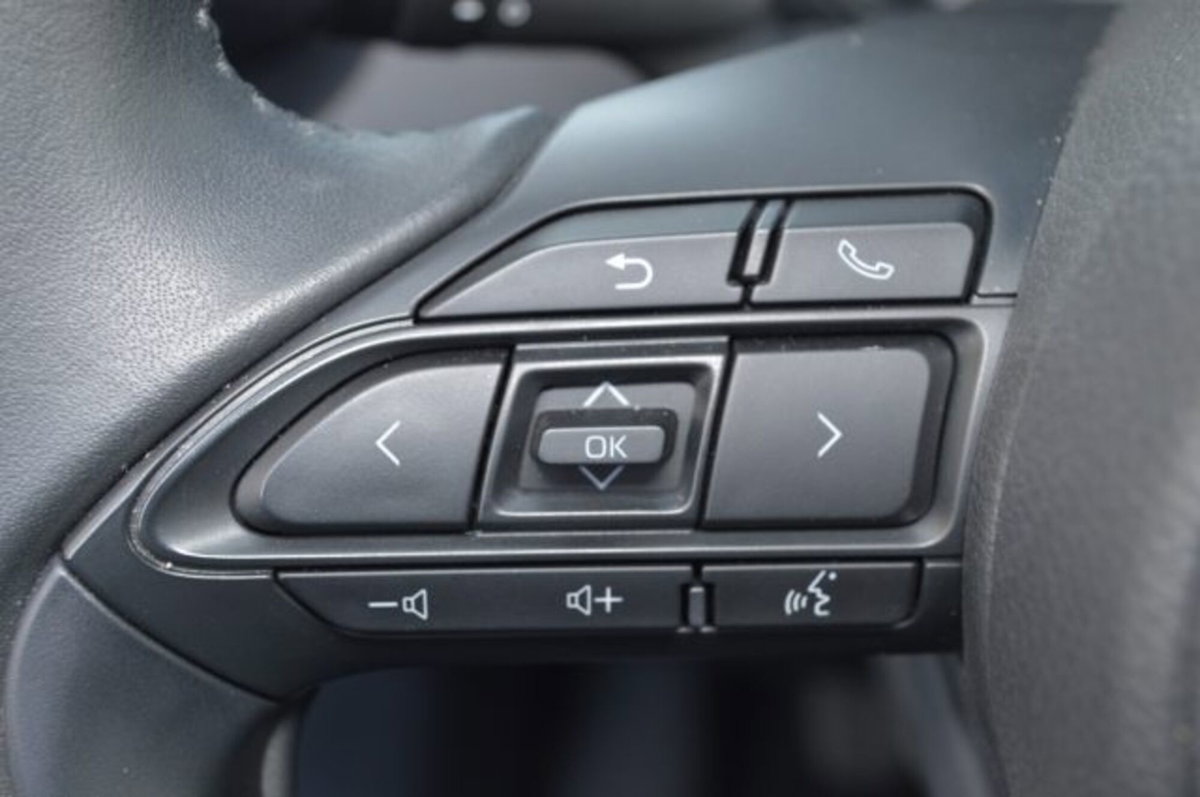 Toyota Aygo X 1.0 VVT-i 72 CV 5p. Undercover S-CVT (13)
