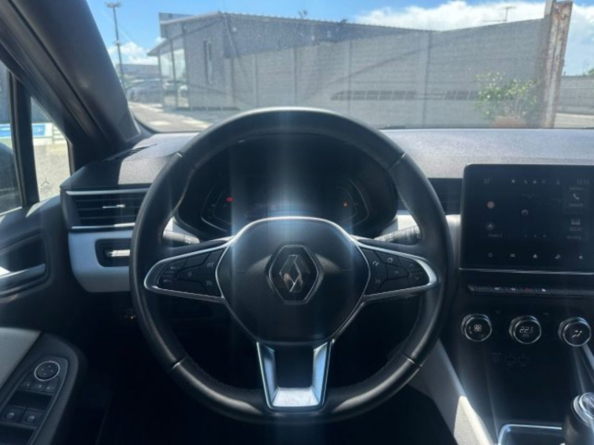 Renault Clio 1.0 tce Techno Gpl 100cv (10)