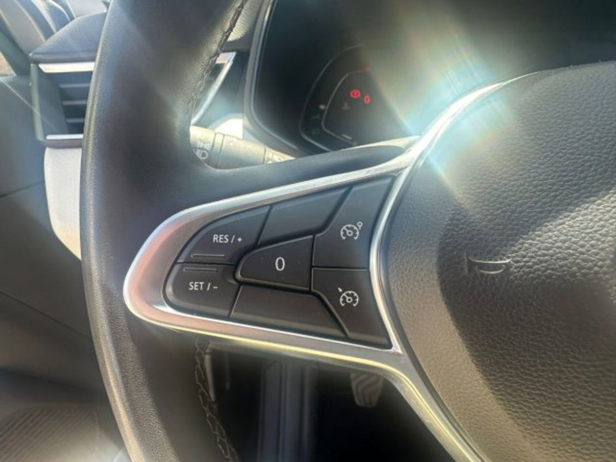 Renault Clio 1.0 tce Techno Gpl 100cv (13)