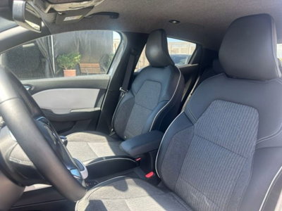 Renault Clio 1.0 tce Techno Gpl 100cv (8)