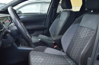Volkswagen Taigo 1.0 tsi R-Line 115cv (8)