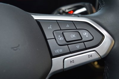 Volkswagen Tiguan 2.0 tdi Elegance 150cv dsg (14)