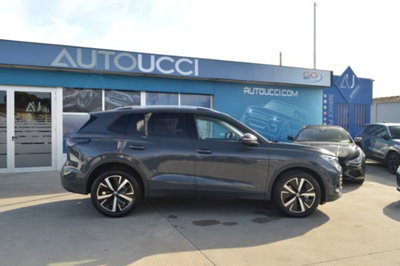 Volkswagen Tiguan 2.0 tdi Elegance 150cv dsg (2)