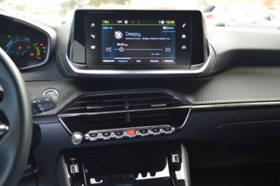 Peugeot 208 50 kWh Allure (12)