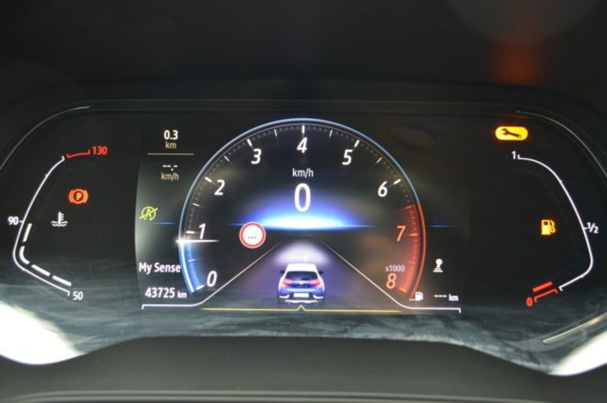 Renault Captur 1.0 tce Techno 90cv (11)