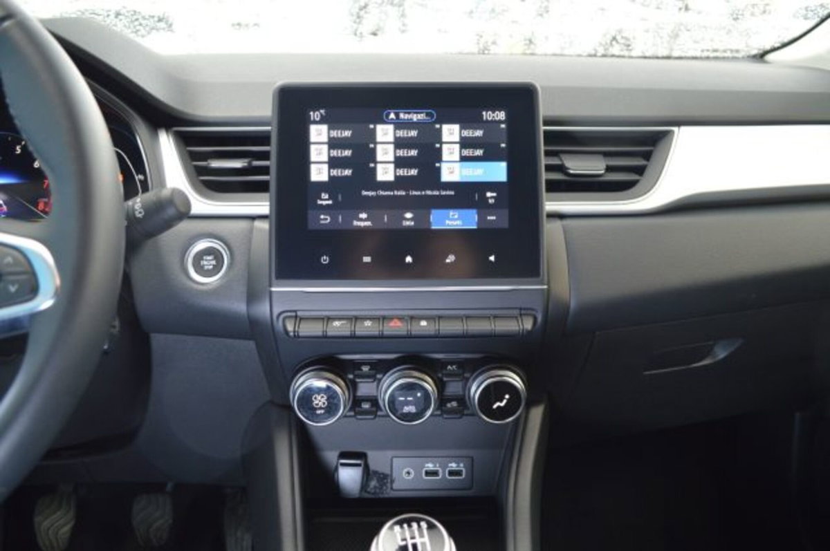Renault Captur 1.0 tce Techno 90cv (12)