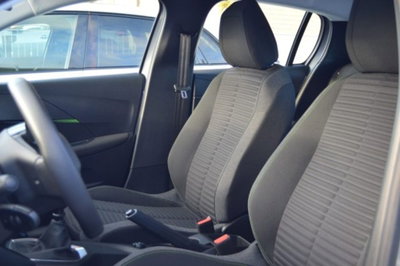 Peugeot 208 1.2 puretech Active s&s 100cv (8)