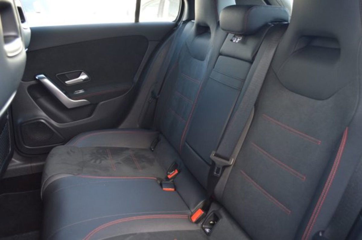 Mercedes-Benz Classe A Sedan 180 AMG Line Premium Plus auto (9)