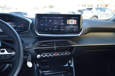 Peugeot 2008 1.2 puretech Allure s&s 100cv (12)