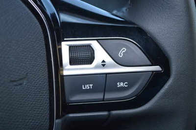 Peugeot 2008 1.2 puretech Allure s&s 100cv (14)