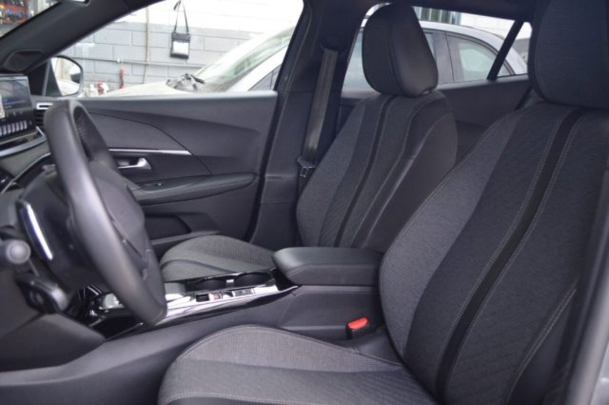 Peugeot 2008 1.2 puretech Allure s&s 130cv eat8 (8)