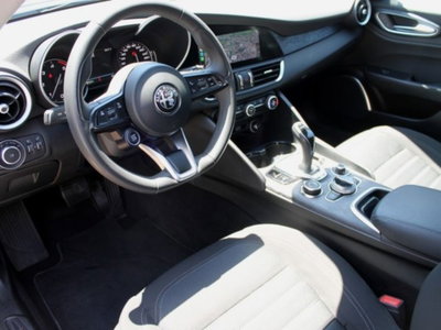 Alfa Romeo Giulia 2.2 Turbodiesel 190 CV AT8 Ti (10)