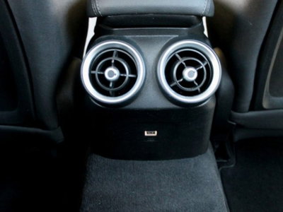 Alfa Romeo Giulia 2.2 Turbodiesel 190 CV AT8 Ti (17)