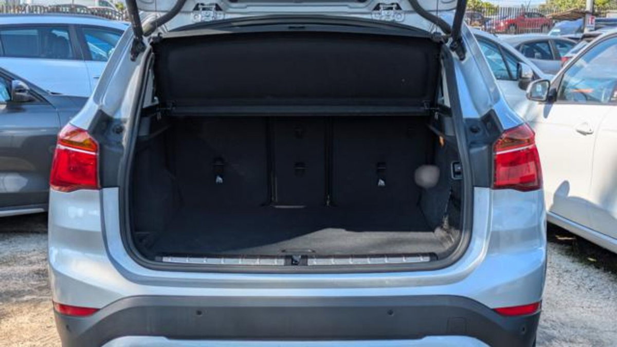 BMW X1 sDrive 18i Msport (18)