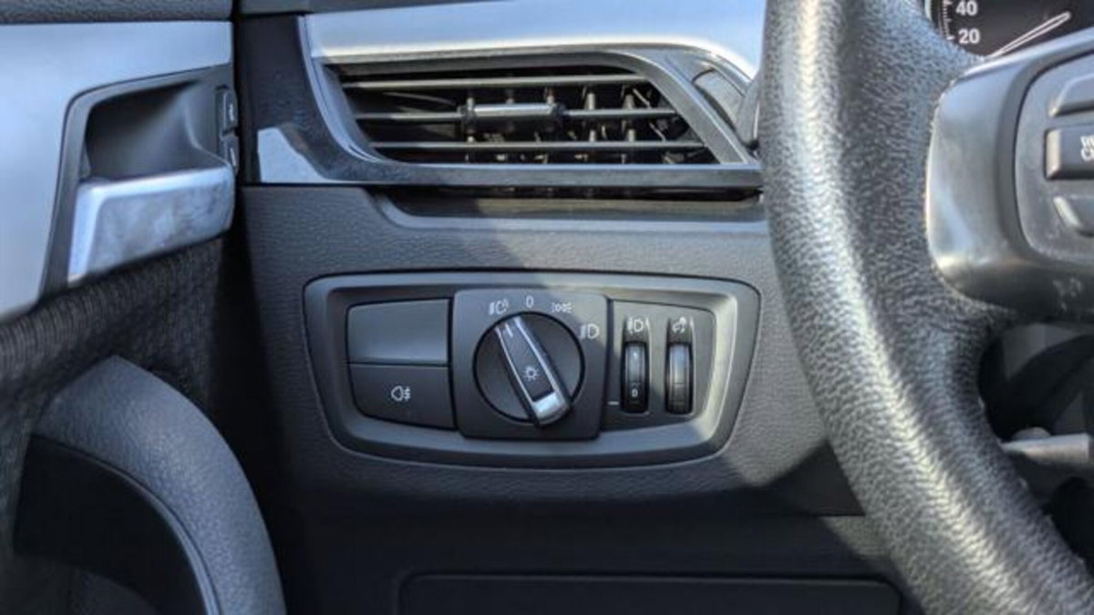 BMW X1 sDrive 18i Msport (12)