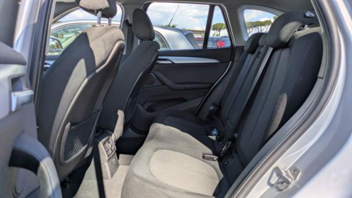 BMW X1 sDrive 18i Msport (13)
