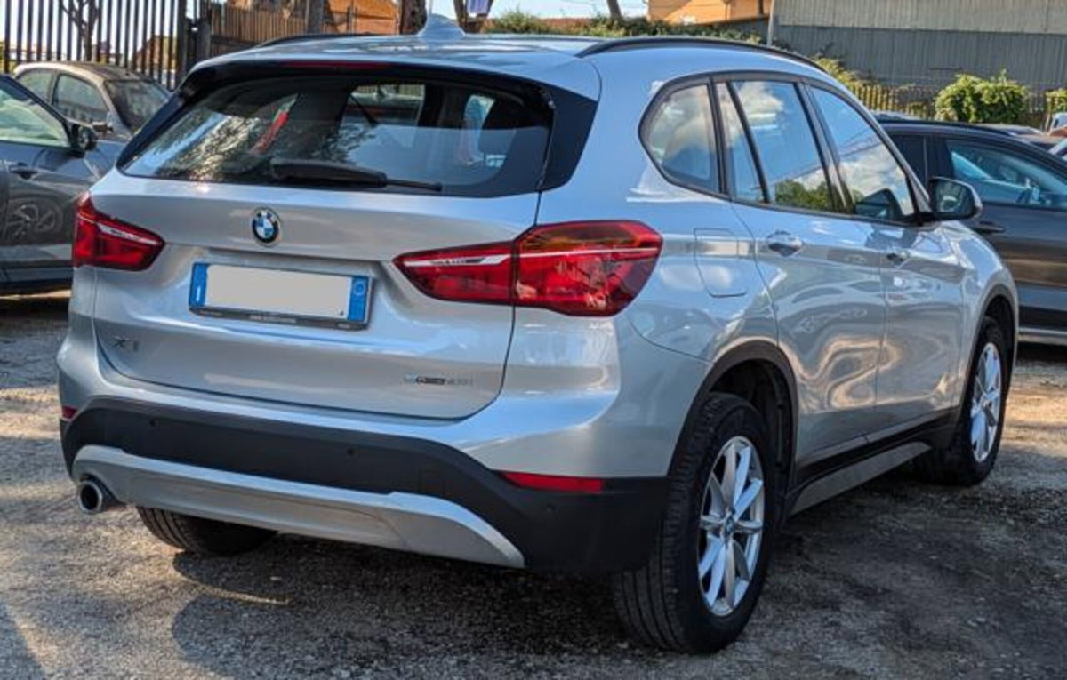 BMW X1 sDrive 18i Msport (3)