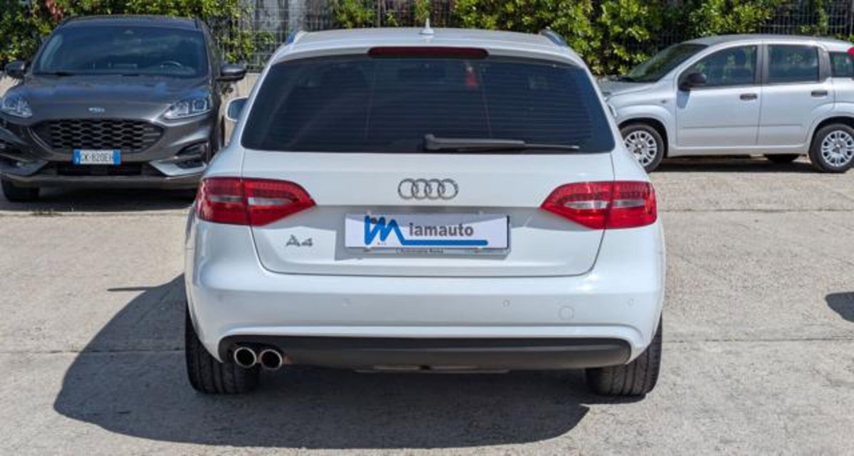 Audi A4 Avant 2.0 TDI 177CV (14)