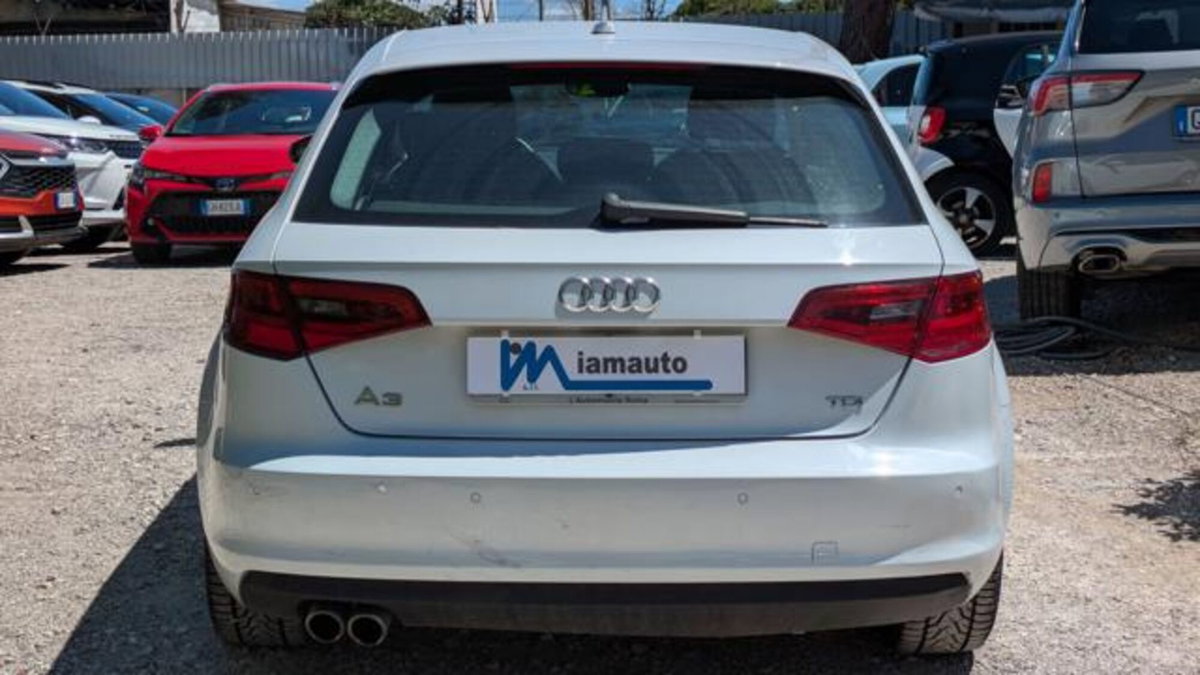 Audi A3 Sportback 2.0 tdi Business 150cv s-tronic (16)