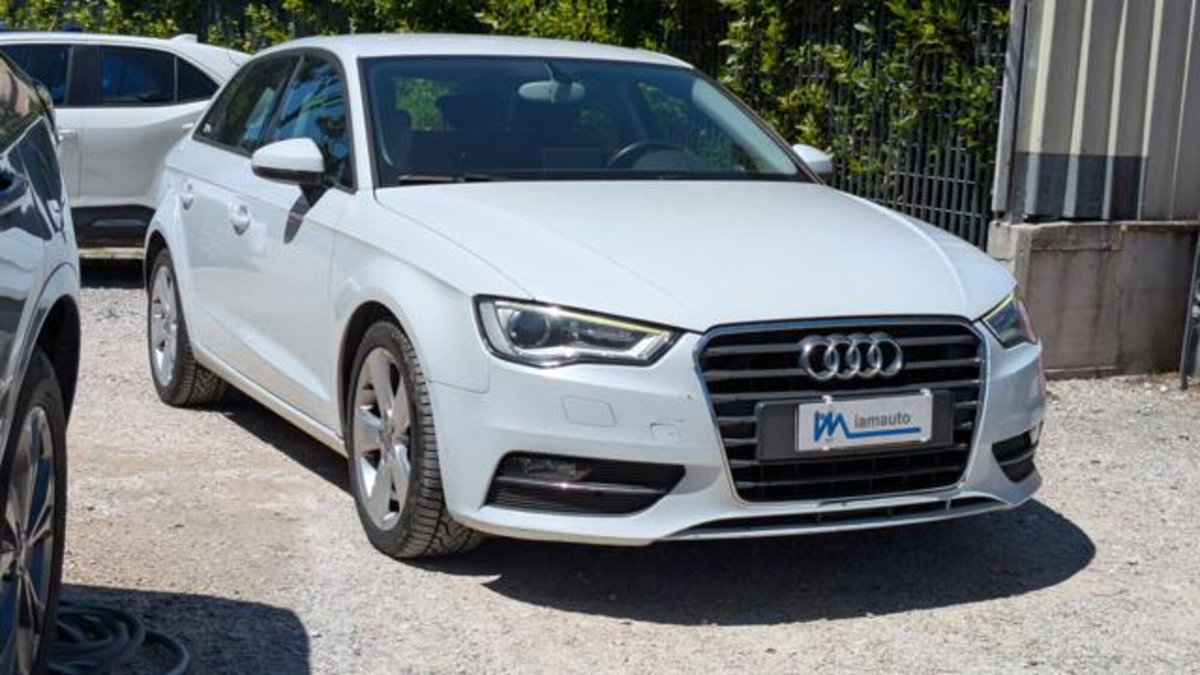 Audi A3 Sportback 2.0 tdi Business 150cv s-tronic (2)