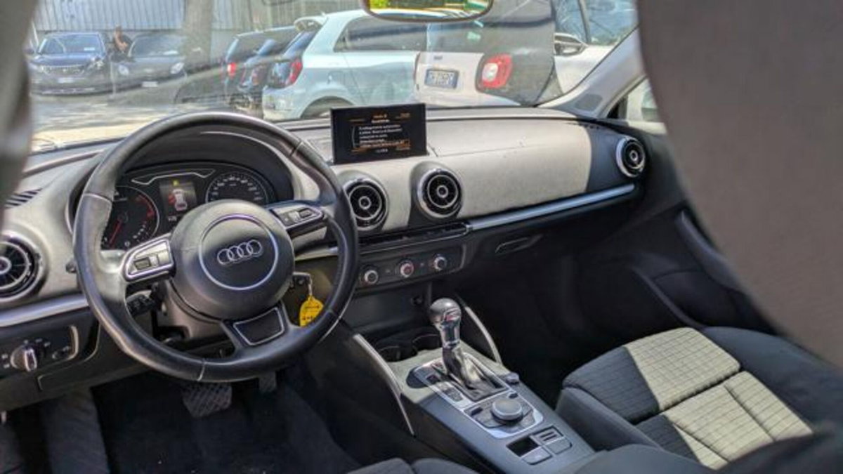 Audi A3 Sportback 2.0 tdi Business 150cv s-tronic (5)