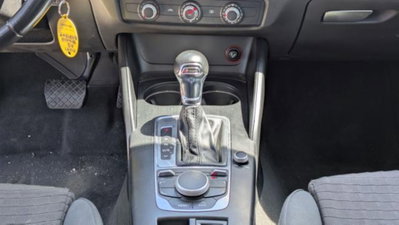 Audi A3 Sportback 2.0 tdi Business 150cv s-tronic (8)