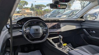 Peugeot 308 1.2 puretech t Allure s&s 130cv (5)