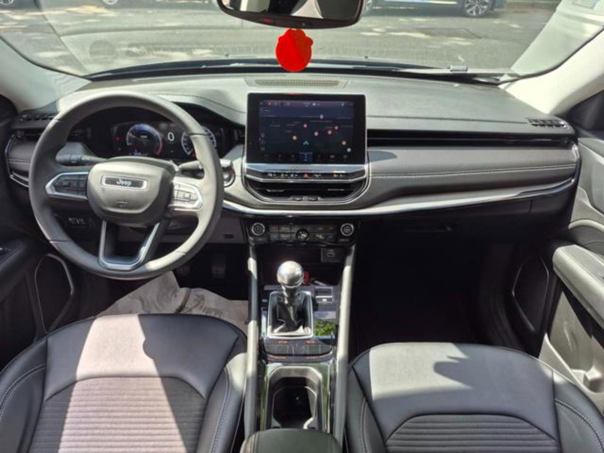 Jeep Compass 1.6 Multijet II 2WD Night Eagle (13)