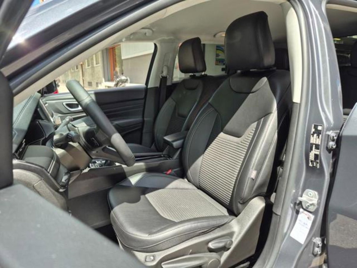 Jeep Compass 1.6 Multijet II 2WD Night Eagle (16)