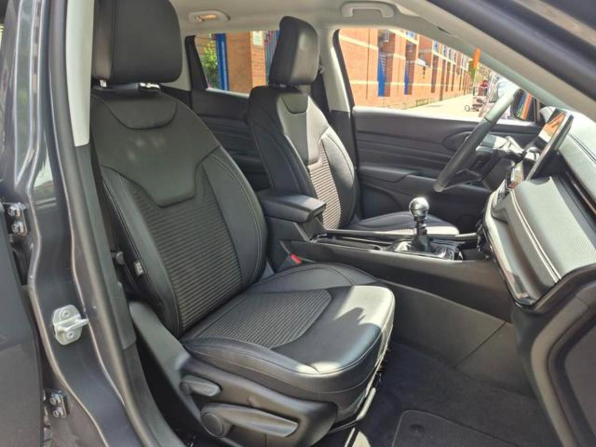 Jeep Compass 1.6 Multijet II 2WD Night Eagle (17)