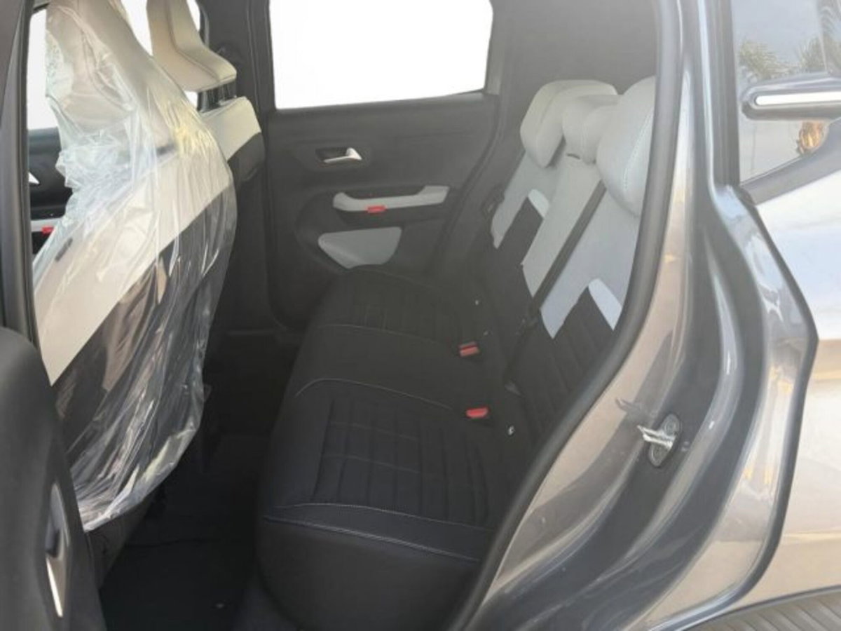 Citroen C3 1.2 puretech turbo Max 100cv s&s (9)