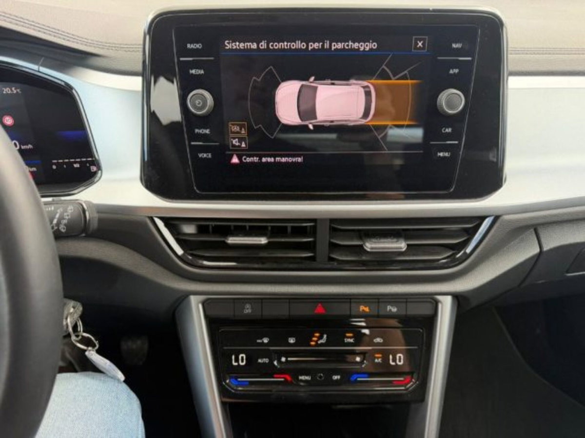 Volkswagen T-Roc 2.0 tdi Life 115cv (12)